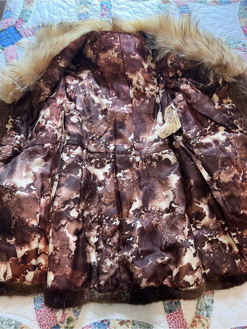 VTG Genuine Fur Statement Jacket Contrast Fluffy Collar Brown Satin Lining - Picture 7 of 16